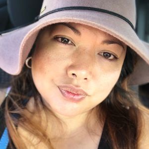 Meet your Posher, Annaliza